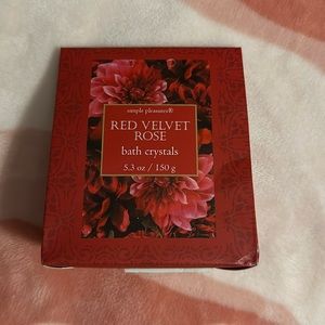 Simple Pleasures Red Velvet Rose Bath Crystals